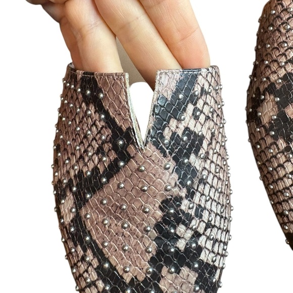 Steve Madden women’s AllyM snake skin mule size 9M slip on studded preloved - Picture 2 of 7